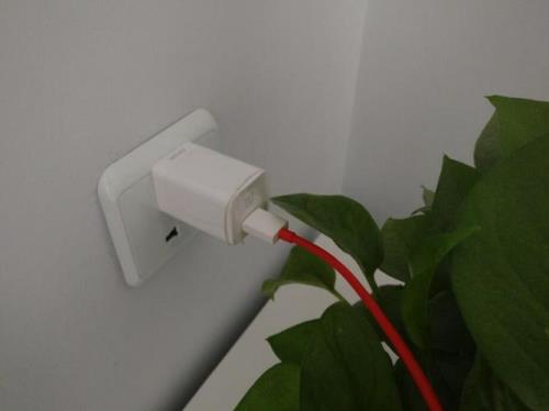 苹果充电器异响原因