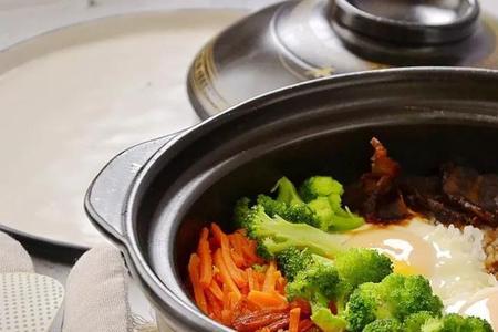 卤牛肉煲仔饭砂锅做法