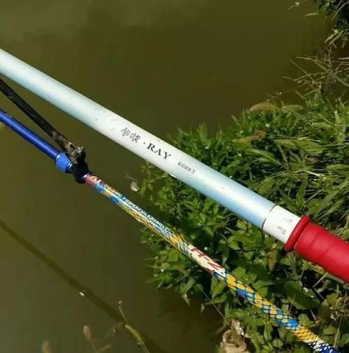 m硬度的竿子能用30克的助投器
