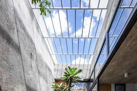 坐井观天的房好吗