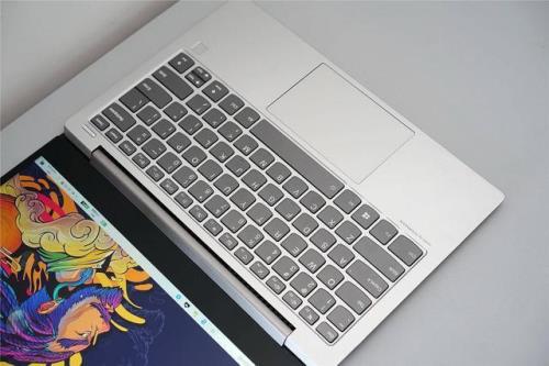 联想小新air15怎么开键盘灯