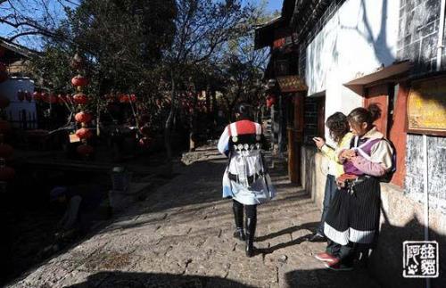 纳西族女人长相