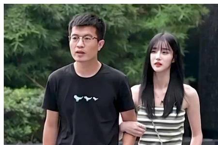 相差12岁的情侣叫什么