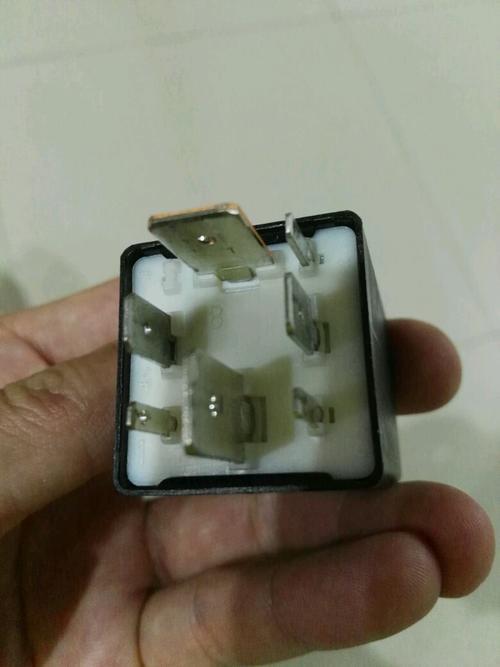 大众甲壳虫主继电器故障