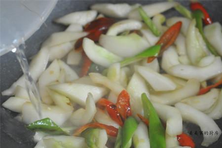 锅边菜算不算素