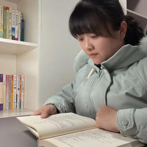 踔厉奋发、勇毅前行