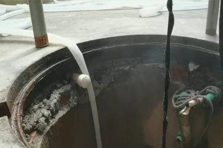 自家井水是热水是怎么回事