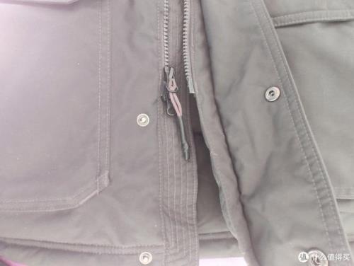 羽绒服拉链拉上会裂开怎么办