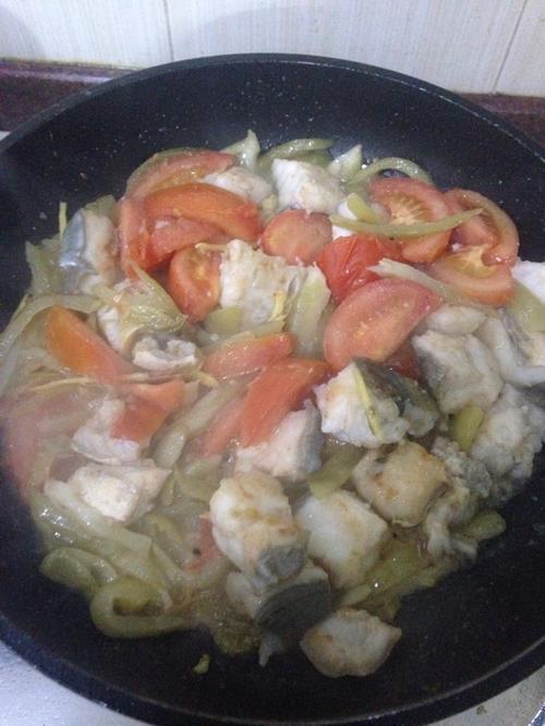 麻鱼咸菜的做法