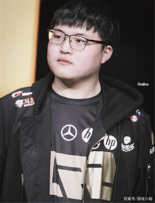 uzi真名