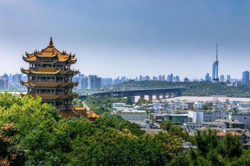 登黄鹤楼中登什么的意思