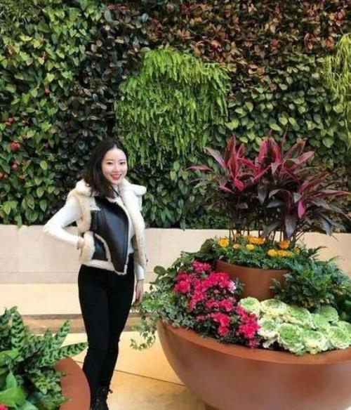 刘强东第一任女友