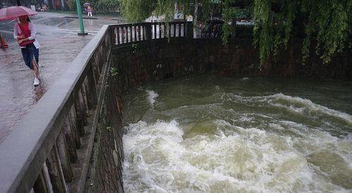 杭州大暴雨真实原因