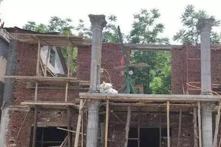 自建房横梁凸出怎么办