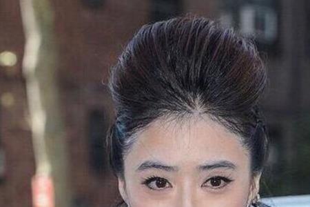 女生发皱眉是什么意思