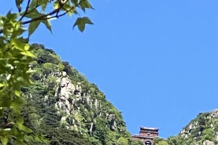 赞美泰山的词语有什么