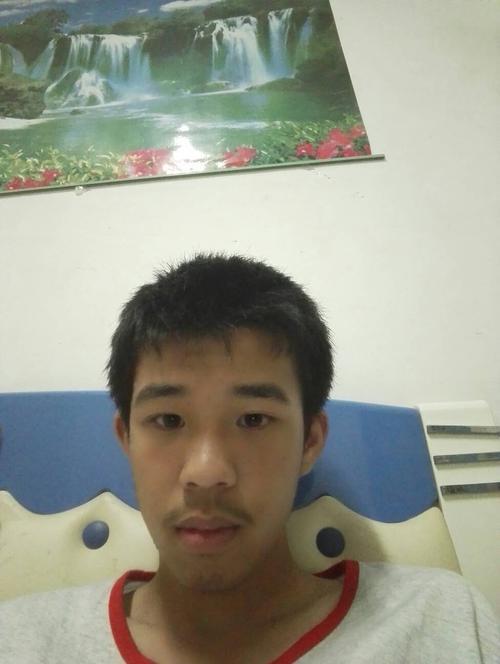 16岁男生养头发方法