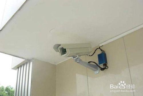 最新监控器不需用电用网线的