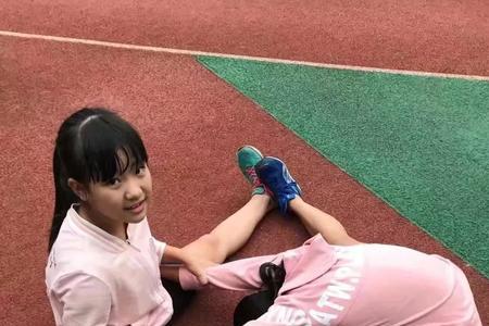 初中女孩学体育好吗