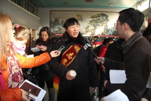 志愿者怎么接受采访