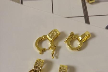 黄金能接银扣头吗