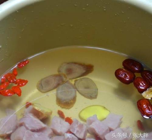 炖大块猪肉放什么调料