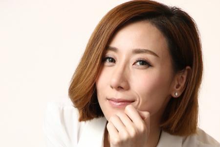 木加厄上面多一撇读什么