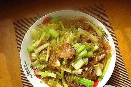 芹菜羊排粉条做法