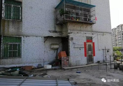 农村门口搭雨棚是否违建