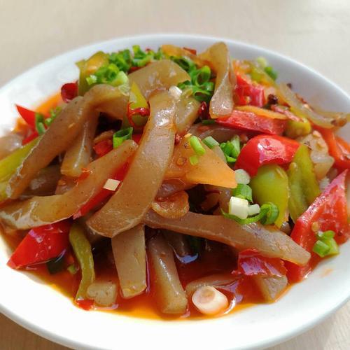 魔芋豆腐有些为什么是黄色