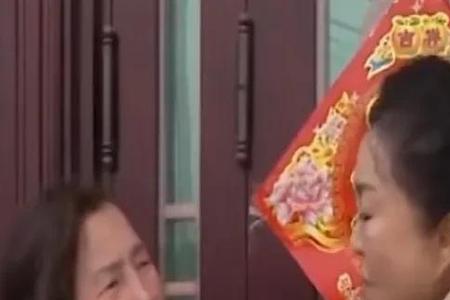 儿媳妇生气回娘家婆婆怎么做