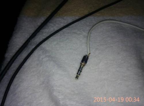 耳机一个响一个不响怎么修