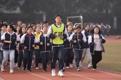 读衡阳八中先修班需要什么成绩