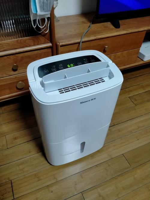 1楼潮湿用除湿机好吗