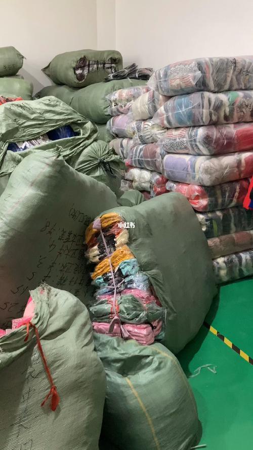 衣服拿一手货是多少件啊