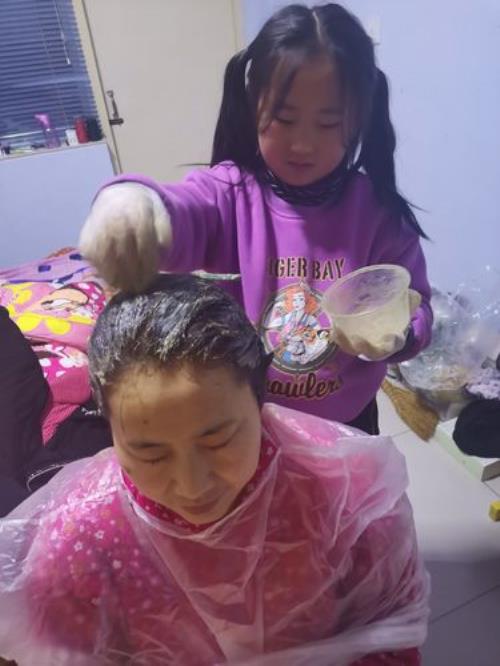 父母过世可以染发吗