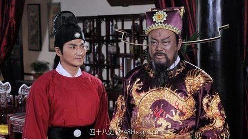 你是卧底怎么描述包青天