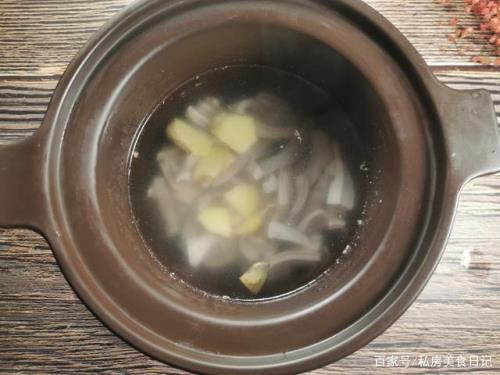 砂锅炖汤要放盐吗