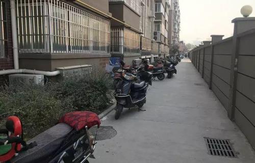 小区内不走车的小路算路冲吗