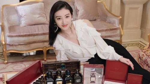 景田moveon广告女主角是谁