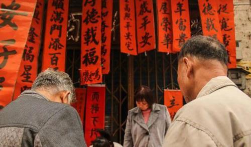 在下不是南北。下联