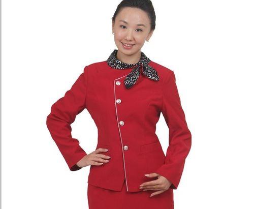 新手服装导购员上班该怎么做