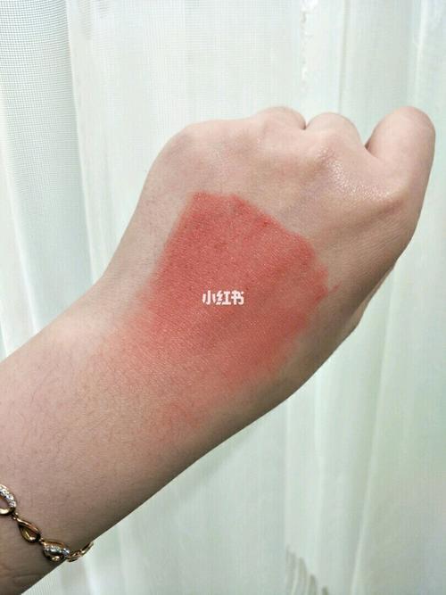 lbr唇膏女生可以用吗
