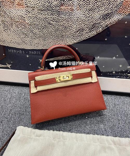 威尼斯红是什么颜色