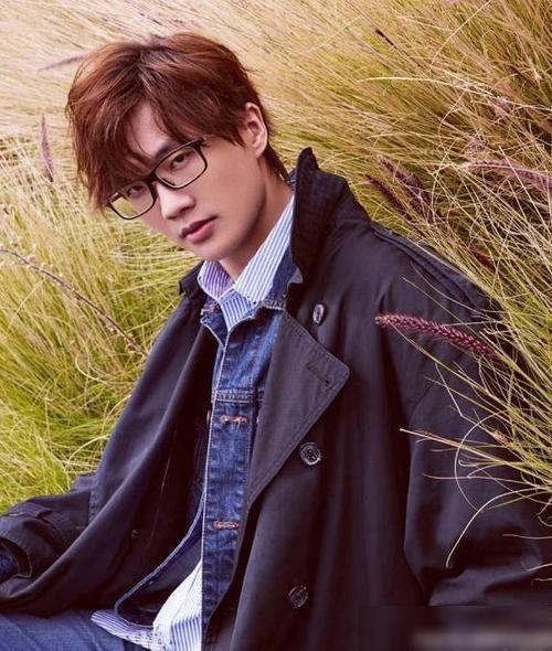 喜欢许嵩的人性格怎么样