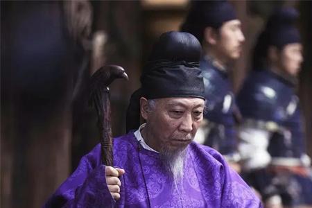 俯首称快的意思