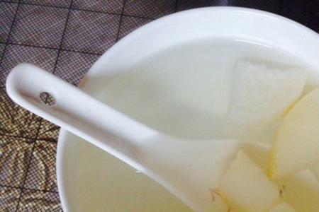 冰糖萝卜梨汤教程