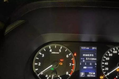 L/100km油耗2什么意思