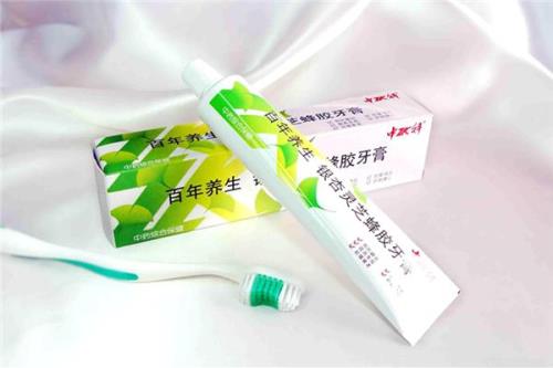 牙膏可以去玻璃太阳纹