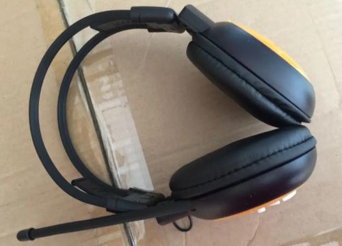 四级耳机声音都很大吗